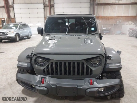 2020 Jeep Gladiator Rubicon with VIN 1C6JJTBG1LL214681, listed as a IAAI auction lot 41979666 with 23,811 mi miles. Bid and sale history available at carsss.com. Image 13.