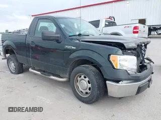 2013 Ford F-150 XL с VIN 1FTMF1CM2DFB81092, выставлен на аукционе IAAI как лот 42364662 с пробегом 118 038 миль миль и . История ставок и продаж доступна на DreamBid. Изображение 1.