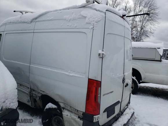 2019 Mercedes-Benz Sprinter Cargo Van with VIN WD3PF0CD4KP055339, listed as a Copart auction lot 41884944 with 234,723 mi miles and Salvage Title. Bid and sale history available at carsss.com. Image 2.