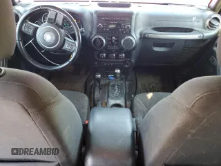 2017 Jeep Wrangler Unlimited Sport z VIN 1C4BJWDG4HL734196, wystawiony jako Copart lot #55648665 z przebiegiem 159 733 mil mil oraz Szkoda całkowita • Salvage title. Historia ofert i sprzedaży dostępna na DreamBid. Obrazek 8.