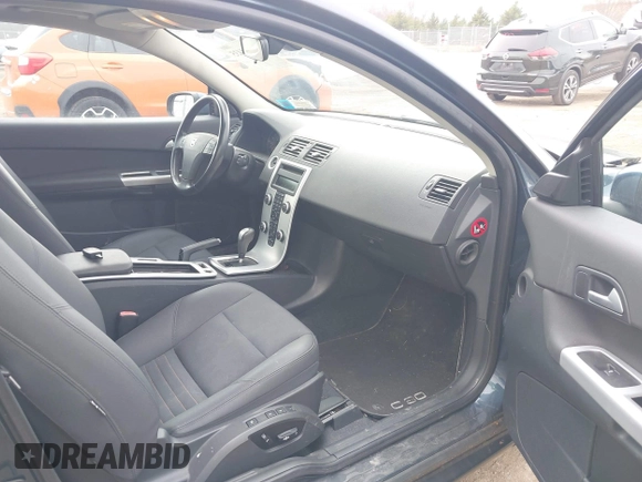 2011 Volvo C30 with VIN YV1672MK1B2220696, listed as a IAAI auction lot 41914435 with 81,626 mi miles and . Bid and sale history available at DreamBid. Image 5.