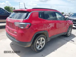 2024 Jeep Compass Latitude с VIN 3C4NJDBN4RT604668, выставлен на аукционе IAAI как лот 42708921 с пробегом 40 072 миль миль и . История ставок и продаж доступна на DreamBid. Изображение 4.