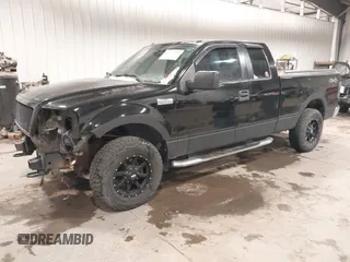 2006 Ford F-150 XLT with VIN 1FTPX14V66NB67190, listed as a IAAI auction lot 41152278 with 260,036 mi miles. Bid and sale history available at carsss.com. Image 2.
