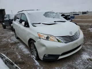 2012 Toyota Sienna XLE with VIN 5TDDK3DC4CS030704, listed as a Copart auction lot 44935165 with 120,890 mi miles and Salvage title. Bid and sale history available at DreamBid. Image 4.