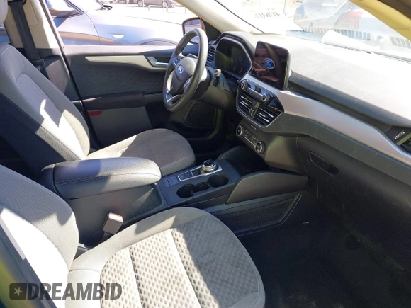 2020 Ford Escape SE z VIN 1FMCU9G64LUB00871, wystawiony jako IAAI lot #41763376 z przebiegiem 89 711 mil mil oraz . Historia ofert i sprzedaży dostępna na DreamBid. Obrazek 5.