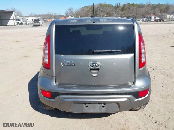 2013 Kia Soul + with VIN KNDJT2A65D7576335, listed as a IAAI auction lot 41629622 with 183,319 mi miles. Bid and sale history available at carsss.com. Image 16.