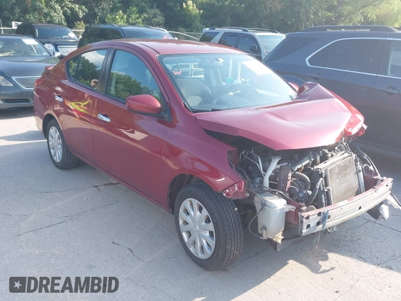2019 Nissan Versa SV z VIN 3N1CN7AP6KL869696, wystawiony jako IAAI lot #42404842 z przebiegiem 103 338 mil mil oraz . Historia ofert i sprzedaży dostępna na DreamBid. Obrazek 1.