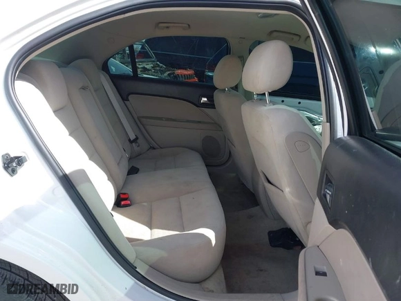 2007 Ford Fusion SE with VIN 3FAHP07117R214430, listed as a IAAI auction lot 41808246 with 132,042 mi miles. Bid and sale history available at carsss.com. Image 8.