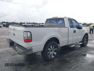 2004 Ford F-150 XL с VIN 1FTRF12W24NB79082, выставлен на аукционе IAAI как лот 42381610 с пробегом Не указан миль и . История ставок и продаж доступна на DreamBid. Изображение 4.