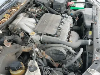 2002 Toyota Camry XLE z VIN 4T1BF30K62U530815, wystawiony jako IAAI lot #41918013 z przebiegiem 87 716 mil mil oraz . Historia ofert i sprzedaży dostępna na DreamBid. Obrazek 12.