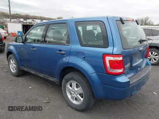 2010 Ford Escape XLS с VIN 1FMCU9C7XAKD27988, выставлен на аукционе IAAI как лот 42071415 с пробегом 130 176 миль миль и . История ставок и продаж доступна на DreamBid. Изображение 3.
