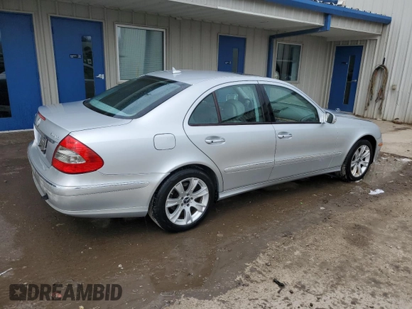 2009 Mercedes-Benz E Luxury 3.5L with VIN WDBUF87X09B372911, listed as a Copart auction lot 53430975 with 174,585 mi miles and Salvage Title. Bid and sale history available at carsss.com. Image 3.