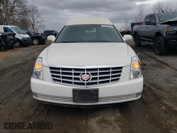 2006 Cadillac DTS Professional z VIN 1GEEH06Y56U500692, wystawiony jako Copart lot #47755545 z przebiegiem 26 810 mil mil oraz Szkoda całkowita • Salvage title. Historia ofert i sprzedaży dostępna na DreamBid. Obrazek 5.