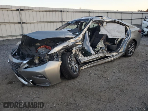 2018 Lexus ES with VIN JTHBW1GG8J2177593, listed as a Copart auction lot 77299034 with 0 mi miles and Salvage Title. Bid and sale history available at carsss.com. Image 1.
