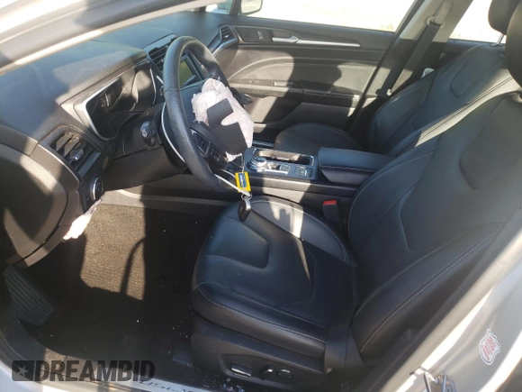 2019 Ford Fusion Titanium with VIN 3FA6P0RU6KR220943, listed as a Copart auction lot 49444833 with 42,622 mi miles and . Bid and sale history available at DreamBid. Image 7.