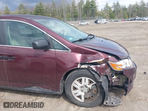 2013 Honda Odyssey LX with VIN 5FNRL5H26DB010444, listed as a IAAI auction lot 42039693 with 173,863 mi miles and . Bid and sale history available at carsss.com. Image 6.
