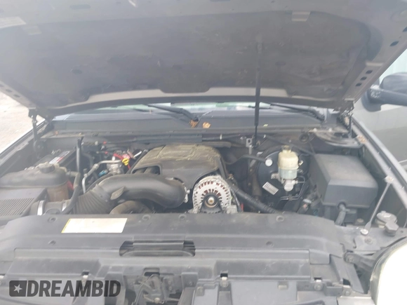 2007 GMC Yukon SLT with VIN 1GKFC13037J144413, listed as a IAAI auction lot 42185952 with Not provided miles and . Bid and sale history available at DreamBid. Image 10.