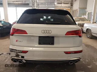 2022 Audi SQ5 Premium Plus with VIN WA1B4AFY5N2043366, listed as a IAAI auction lot 41528425 with 1 mi miles. Bid and sale history available at carsss.com. Image 15.