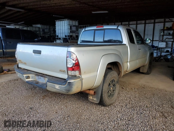 2011 Toyota Tacoma z VIN 5TFUX4EN8BX008611, wystawiony jako Copart lot #43616705 z przebiegiem 154 650 mil mil oraz Szkoda całkowita • Salvage title. Historia ofert i sprzedaży dostępna na DreamBid. Obrazek 3.