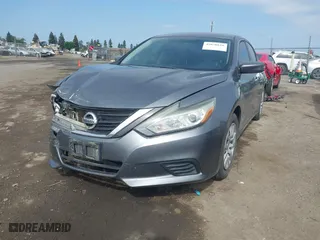 2016 Nissan Altima 2.5 SL with VIN 1N4AL3AP4GC199187, listed as a IAAI auction lot 42050610 with 205,174 mi miles. Bid and sale history available at carsss.com. Image 2.