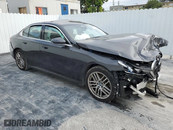 2024 BMW 5 Series 530i xDrive with VIN WBA53FJ07RCP84667, listed as a Copart auction lot 45875665 with 30,549 mi miles and Non Repairable. Bid and sale history available at carsss.com. Image 4.