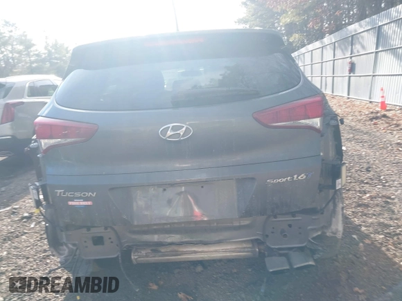 2016 Hyundai Tucson Sport with VIN KM8J33A21GU232747, listed as a IAAI auction lot 41443169 with 111,319 mi miles. Bid and sale history available at carsss.com. Image 16.