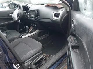 2018 Jeep Compass Sport with VIN 3C4NJCAB3JT411580, listed as a IAAI auction lot 42300505 with Not provided miles and . Bid and sale history available at DreamBid. Image 5.