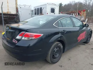 2010 Mazda 6 i Sport with VIN 1YVHZ8BH1A5M35358, listed as a IAAI auction lot 41912210 with 175,059 mi miles. Bid and sale history available at carsss.com. Image 4.