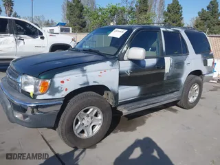 2001 Toyota 4Runner SR5 with VIN JT3GN86R310204401, listed as a IAAI auction lot 42034528 with 133,991 mi miles. Bid and sale history available at carsss.com. Image 2.