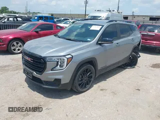 2023 GMC Terrain SLE z VIN 3GKALMEG9PL247978, wystawiony jako IAAI lot #42412636 z przebiegiem 30 353 mil mil oraz . Historia ofert i sprzedaży dostępna na DreamBid. Obrazek 2.