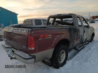 2004 Ford F-250 XL z VIN 1FTNX21P74ED56124, wystawiony jako Copart lot #42207115 z przebiegiem Nie podano mil oraz Szkody całkowita. Historia ofert i sprzedaży dostępna na DreamBid. Obrazek 3.