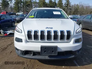 2017 Jeep Cherokee Latitude z VIN 1C4PJMCBXHW668767, wystawiony jako IAAI lot #41795738 z przebiegiem 95 206 mil mil oraz . Historia ofert i sprzedaży dostępna na DreamBid. Obrazek 13.