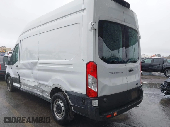 2020 Ford Transit Cargo with VIN 1FTBR1X82LKB60762, listed as a IAAI auction lot 41572948 with 112,050 mi miles and . Bid and sale history available at DreamBid. Image 3.