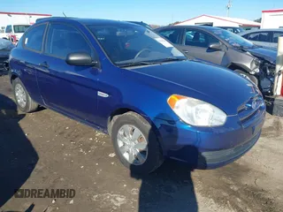 2011 Hyundai Accent GS z VIN KMHCM3AC0BU192667, wystawiony jako IAAI lot #41305114 z przebiegiem 165 453 mil mil oraz . Historia ofert i sprzedaży dostępna na DreamBid. Obrazek 1.