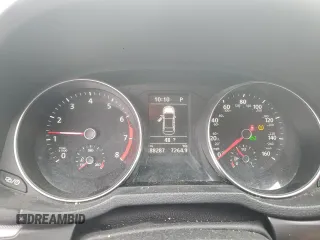 2018 Volkswagen Passat S z VIN 1VWAA7A31JC030768, wystawiony jako Copart lot #57269045 z przebiegiem 88 287 mil mil oraz Szkoda całkowita • Salvage title. Historia ofert i sprzedaży dostępna na DreamBid. Obrazek 9.