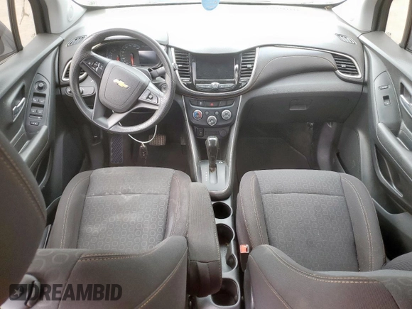2020 Chevrolet Trax LS with VIN 3GNCJKSB4LL175757, listed as a Copart auction lot 61504935 with 83,028 mi miles and Clean title. Bid and sale history available at DreamBid. Image 8.
