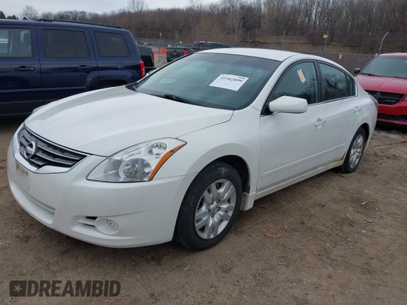 2012 Nissan Altima 2.5 SL with VIN 1N4AL2AP0CC117315, listed as a IAAI auction lot 41502899 with 224,157 mi miles. Bid and sale history available at carsss.com. Image 2.
