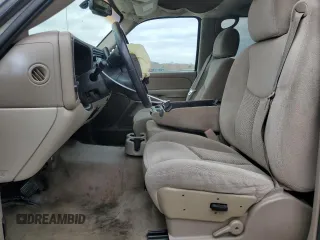 2005 Chevrolet Suburban LS with VIN 3GNEC16Z85G243106, listed as a Copart auction lot 82868994 with 192,142 mi miles and Salvage title. Bid and sale history available at DreamBid. Image 7.