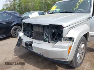 2008 Jeep Liberty Limited with VIN 1J8GN58K18W186569, listed as a IAAI auction lot 42109280 with 160,290 mi miles and . Bid and sale history available at carsss.com. Image 6.