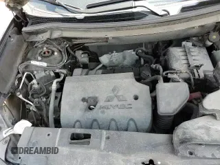 2019 Mitsubishi Outlander ES z VIN JA4AZ3A35KZ012674, wystawiony jako Copart lot #61159805 z przebiegiem 91 861 mil mil oraz Szkoda całkowita • Salvage title. Historia ofert i sprzedaży dostępna na DreamBid. Obrazek 14.