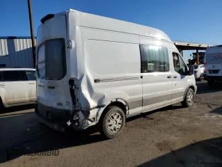 2018 Ford Transit z VIN 1FTYR2XG9JKA17313, wystawiony jako Copart lot #46813815 z przebiegiem 96 790 mil mil oraz Szkoda całkowita • Salvage title. Historia ofert i sprzedaży dostępna na DreamBid. Obrazek 3.