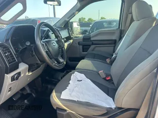 2018 Ford F-150 XL z VIN 1FTEW1E58JKF07393, wystawiony jako IAAI lot #42882784 z przebiegiem 109 538 mil mil oraz . Historia ofert i sprzedaży dostępna na DreamBid. Obrazek 1.
