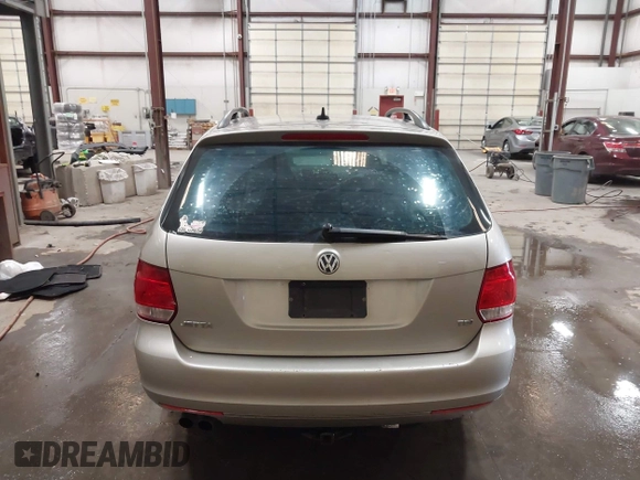 2012 Volkswagen Jetta TDI w/Sunroof & Nav with VIN 3VWPL7AJ8CM690178, listed as a IAAI auction lot 42424968 with 116,406 mi miles and . Bid and sale history available at DreamBid. Image 16.