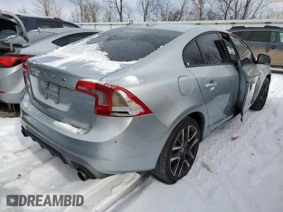 2018 Volvo S60 Dynamic with VIN YV126MFL9J2458491, listed as a Copart auction lot 44911625 with 146,960 mi miles and Clean Title. Bid and sale history available at carsss.com. Image 3.