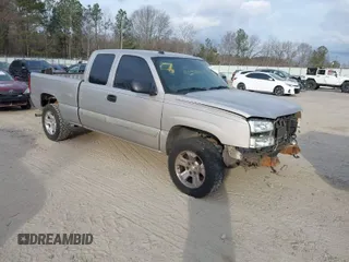 2005 Chevrolet Silverado 1500 LT z VIN 2GCEC19T751261914, wystawiony jako IAAI lot #41715626 z przebiegiem 210 003 mil mil oraz . Historia ofert i sprzedaży dostępna na DreamBid. Obrazek 1.