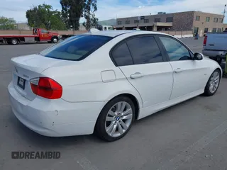 2006 BMW 3 Series 325i with VIN WBAVB13546K000753, listed as a IAAI auction lot 42021232 with 325,298 mi miles and . Bid and sale history available at carsss.com. Image 4.
