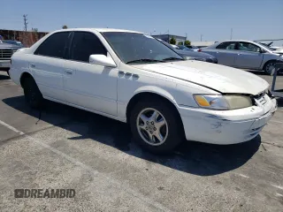 1997 Toyota Camry LE z VIN 4T1BG22K1VU780603, wystawiony jako Copart lot #56991075 z przebiegiem 136 511 mil mil oraz Czysty tytuł • Clean title. Historia ofert i sprzedaży dostępna na DreamBid. Obrazek 4.