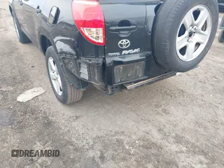 2008 Toyota RAV4 with VIN JTMBK35V385053914, listed as a IAAI auction lot 41311995 with 247,528 mi miles. Bid and sale history available at carsss.com. Image 6.