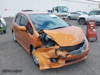2010 Honda Fit Sport with VIN JHMGE8H40AC012380, listed as a IAAI auction lot 42082771 with 41,438 mi miles. Bid and sale history available at carsss.com. Image 6.