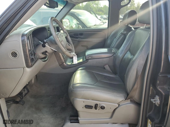 2004 GMC Yukon XL Denali with VIN 1GKFK66U54J262196, listed as a Copart auction lot 69614124 with 244,976 mi miles and Salvage Title. Bid and sale history available at carsss.com. Image 7.
